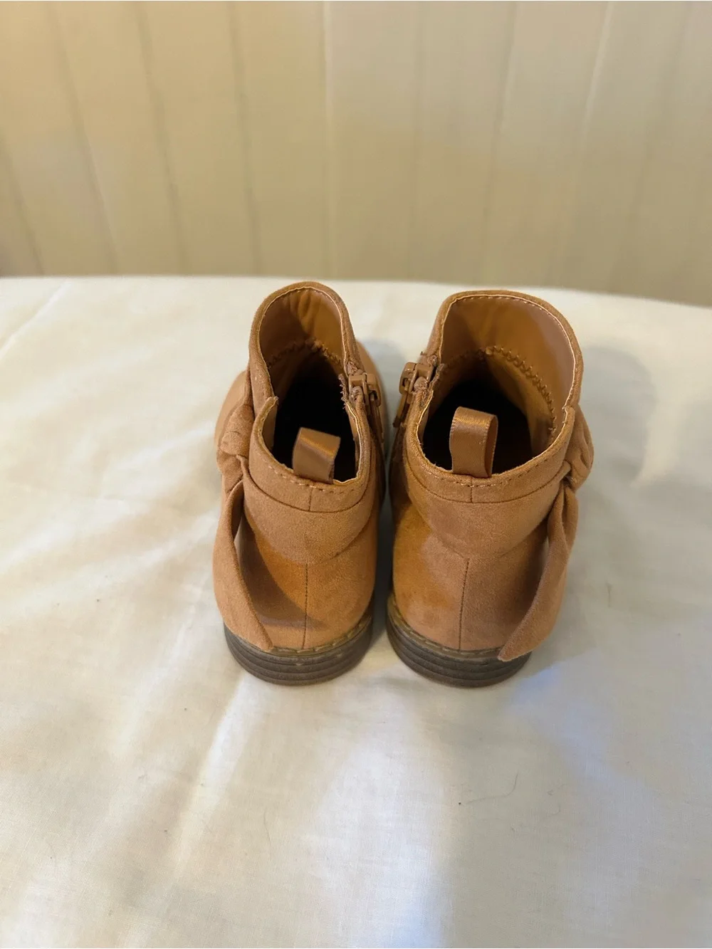 Gap Chelsea Toddler Vegan Suede Bow Ankle Boots/Cognac Brown/Size 9/NWOT